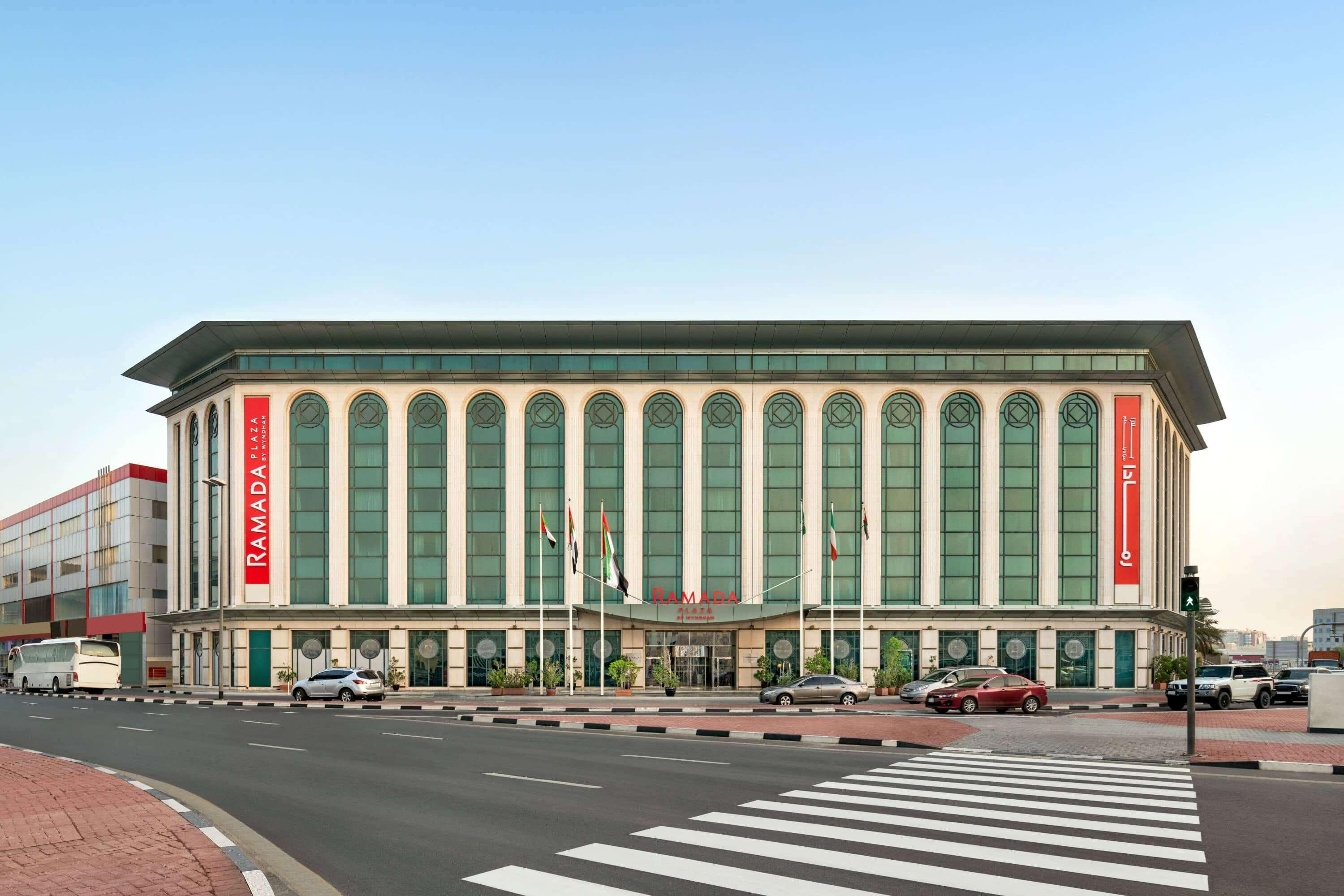 Ramada Plaza By Wyndham Deira Hotel Dubaï