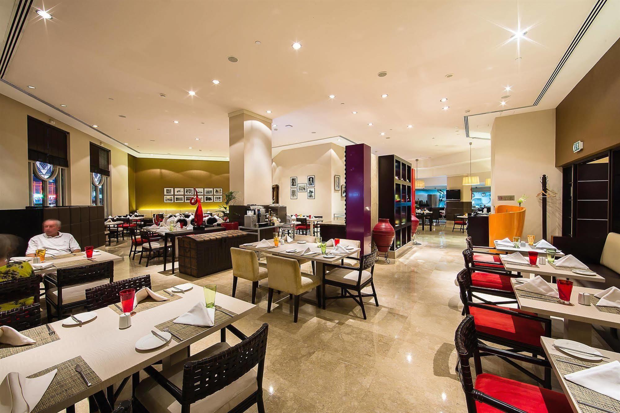 Ramada Plaza By Wyndham Deira Dubaï